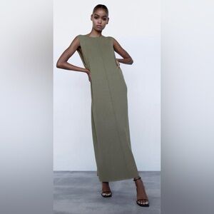 Women’s ZARA oversized kaki green knit deep V‎ open back maxi dress Size small